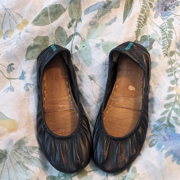 Tieks Black Leather Flats - Picture 1 of 7